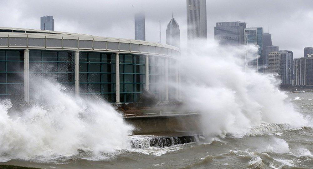 موج جدید سیل و توفان در آمریکا 9 کشته برجای گذاشت